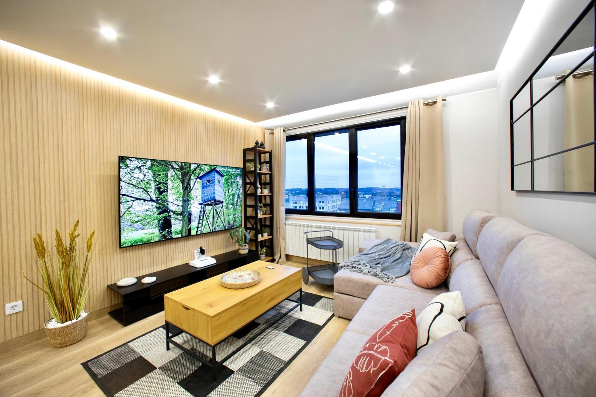 Lucus Skyline & Terrace Apartment Луго Екстериор снимка