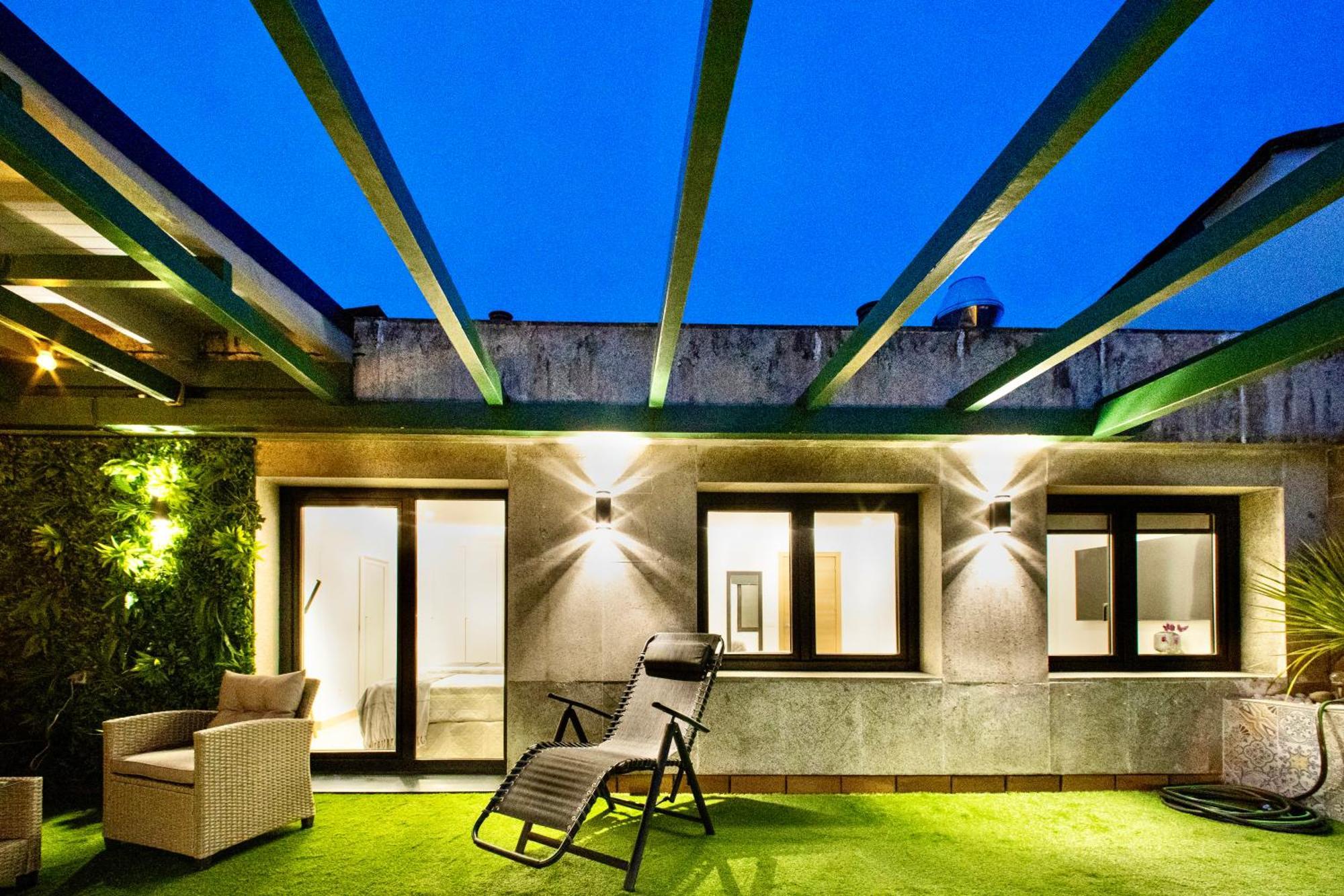 Lucus Skyline & Terrace Apartment Луго Екстериор снимка