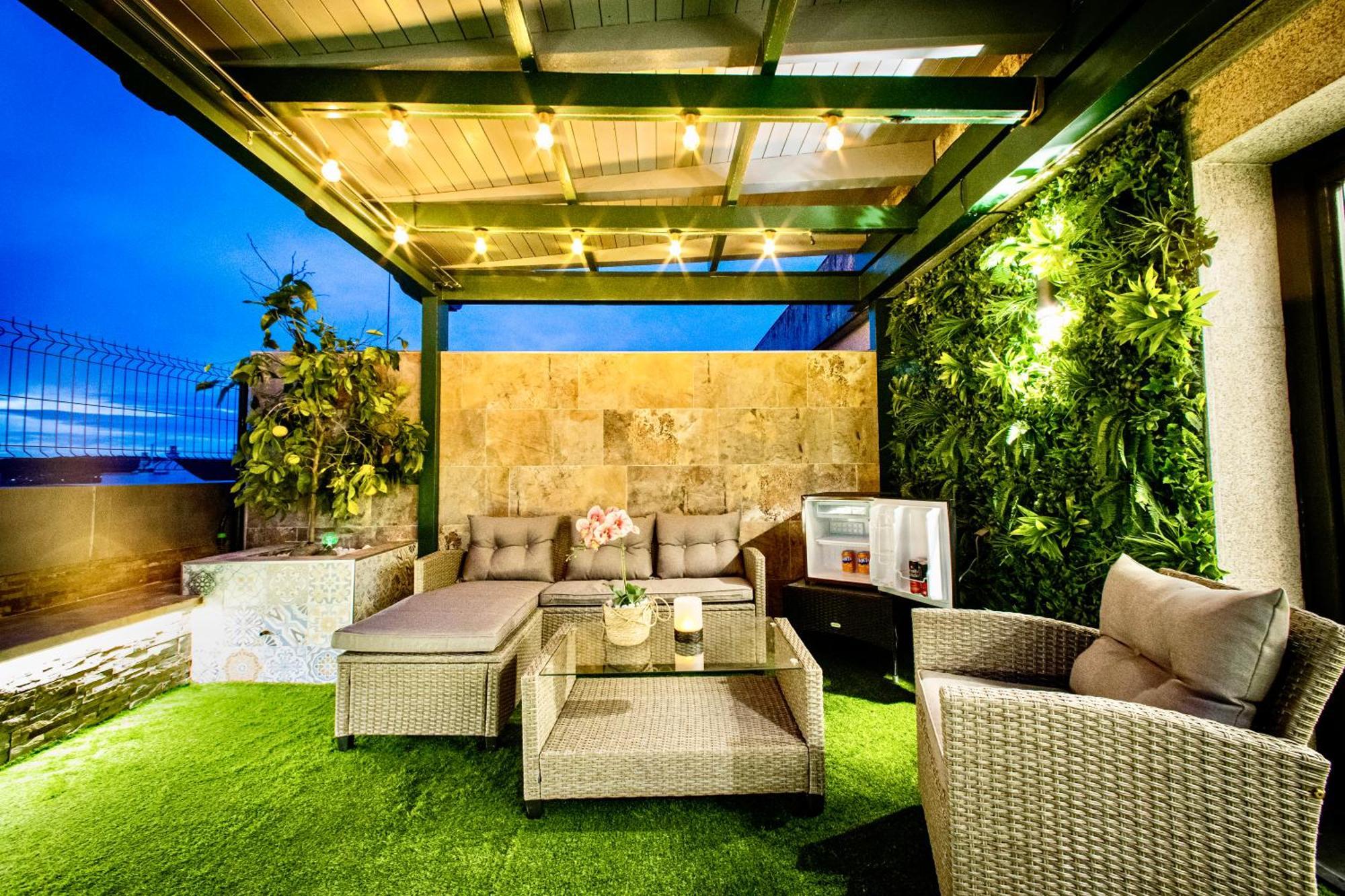 Lucus Skyline & Terrace Apartment Луго Екстериор снимка