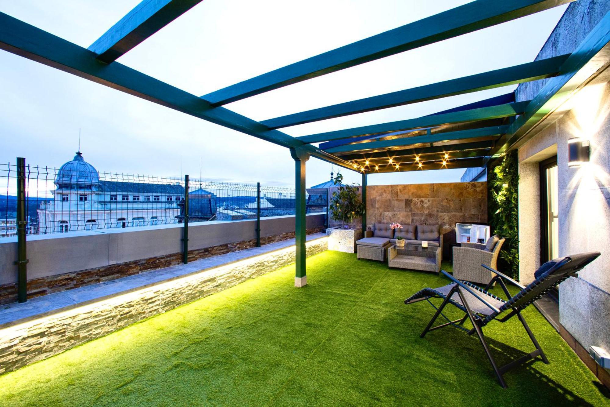 Lucus Skyline & Terrace Apartment Луго Екстериор снимка