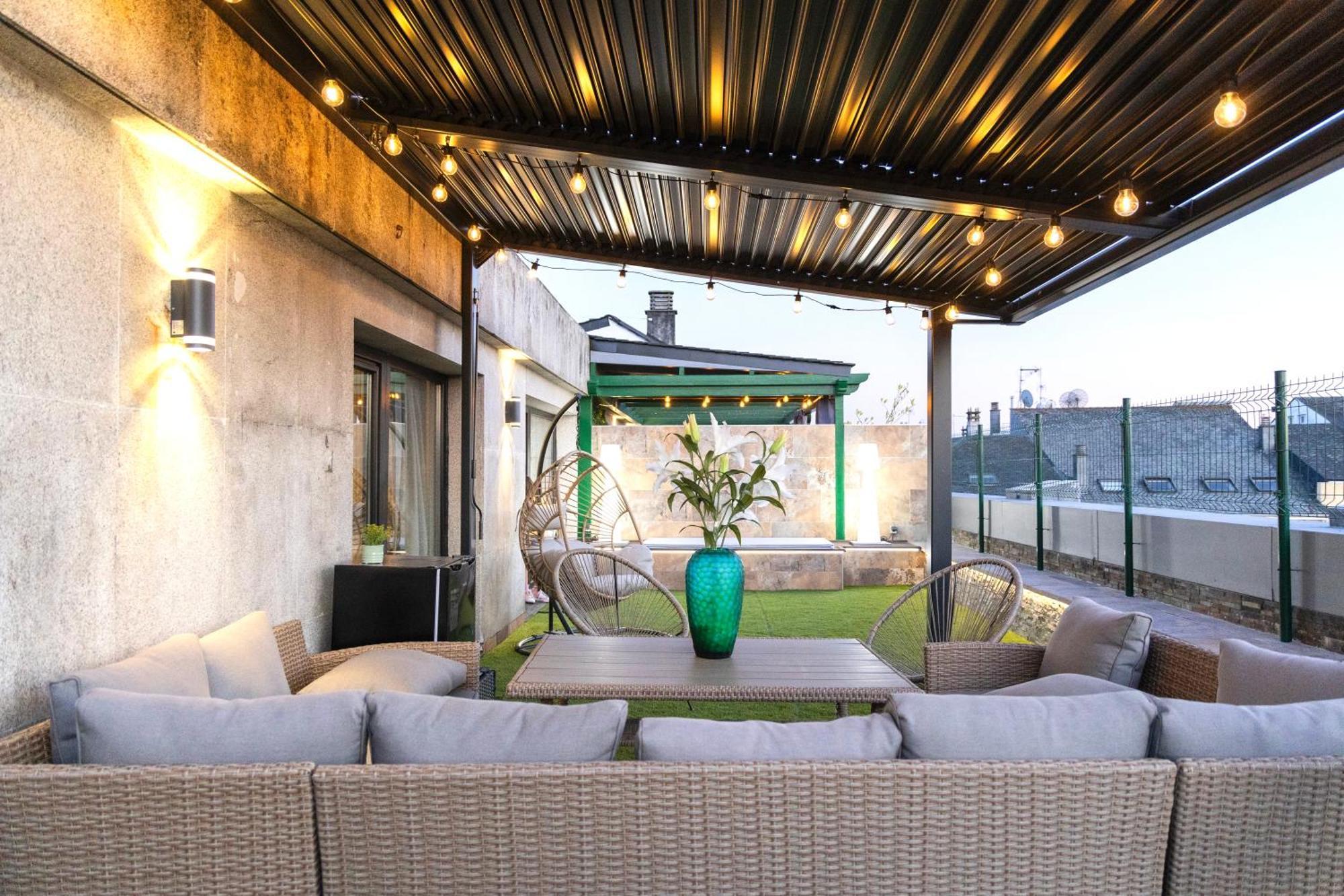 Lucus Skyline & Terrace Apartment Луго Екстериор снимка